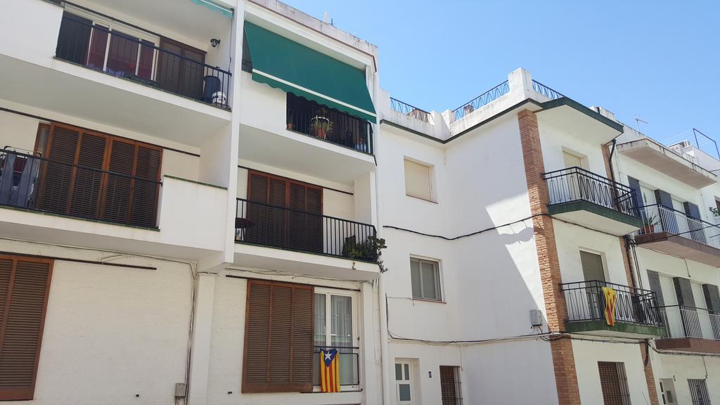 Apartamento Hector En Ситжес Екстериор снимка