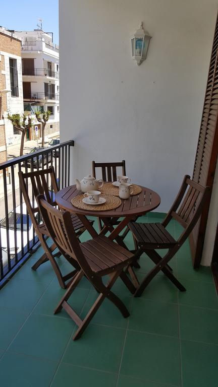 Apartamento Hector En Ситжес Екстериор снимка