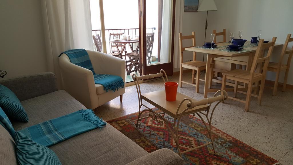 Apartamento Hector En Ситжес Екстериор снимка