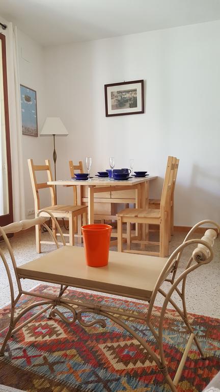 Apartamento Hector En Ситжес Екстериор снимка